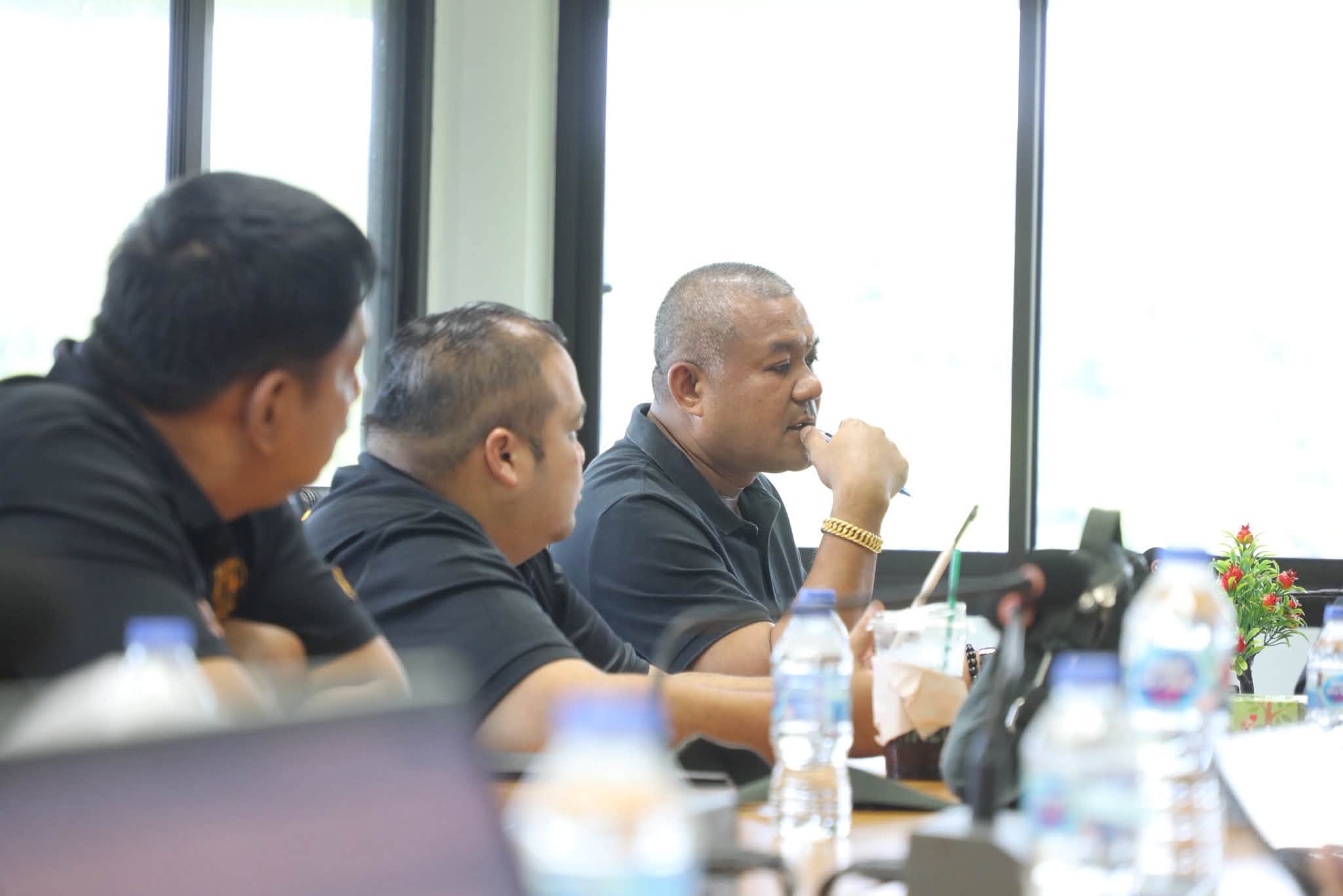 title - ส.ป.ก. ประชุมเตรียมความพร้อมงานติดตาม รมช. ลงพื้นที่ตรวจราชการในพื้นที่จังหวัดภูเก็ต